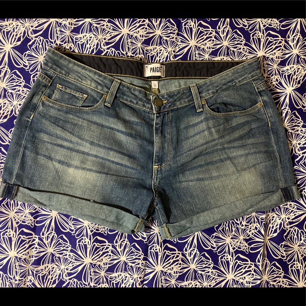 PAIGE  Rolled cuff denim short.  Size 31  EUC